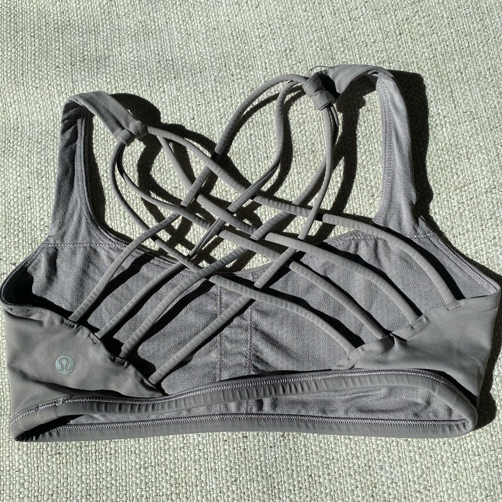 Lululemon strappy sports bra - size 6
